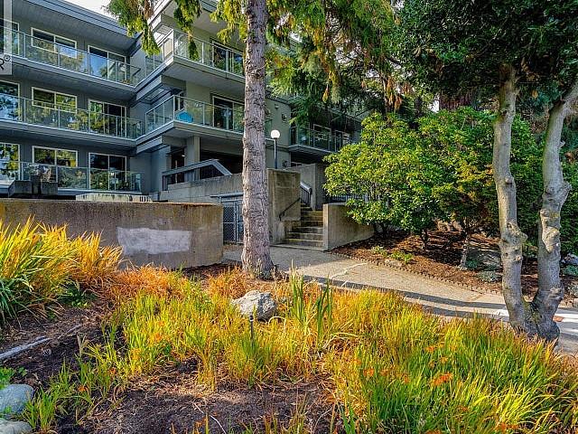 Condo for sale in British Columbia