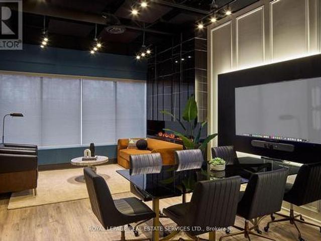 Commercial for rent in Oakville, Ontario