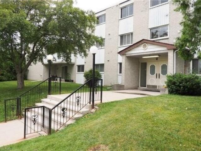 Apartment for sale in Kitchener, Ontario