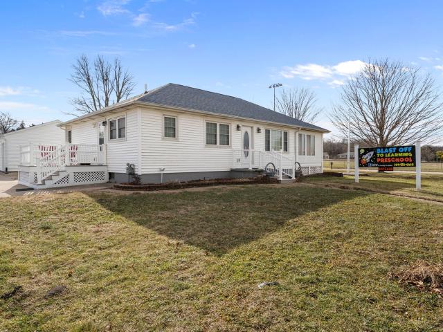 House for sale in Andalusia, Illinois