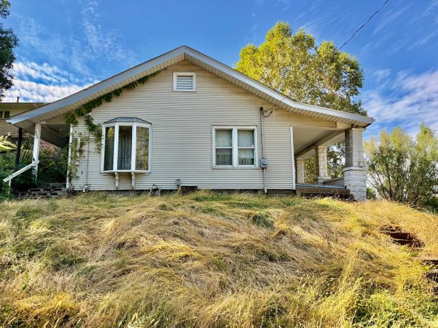 House for sale in Silvis, Rock Island County