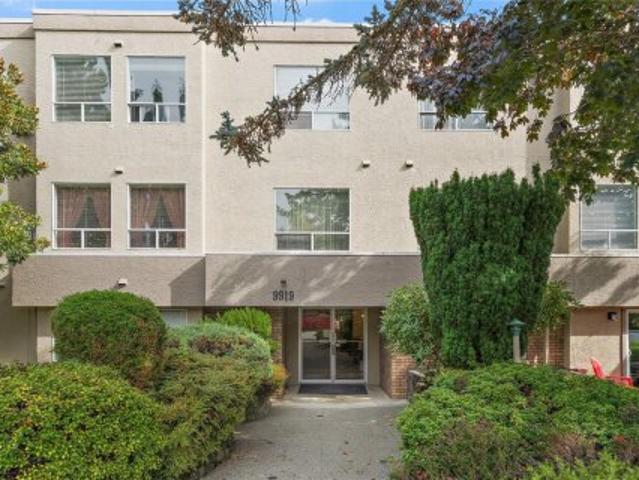 Condo for sale in Sidney, British Columbia
