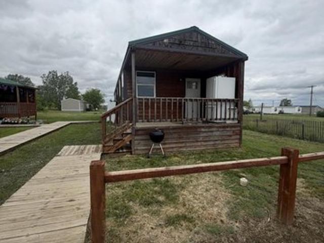 Townhouse for sale in Noonan, North Dakota