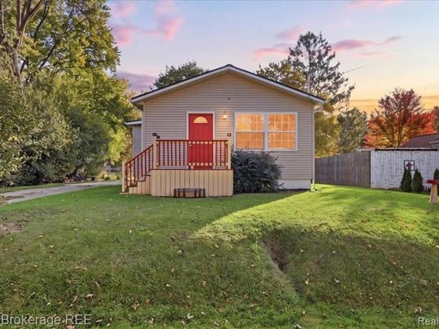 House for sale in Davison, Genesee County