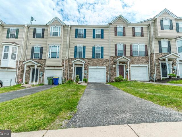 Townhouse for sale in Emigsville, Pennsylvania