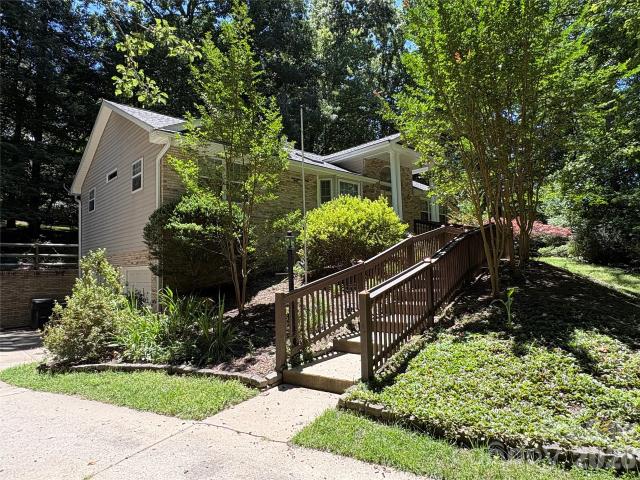 House for sale in Etowah, North Carolina