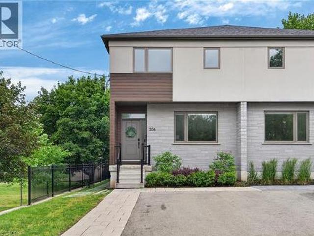 House for sale in Ancaster, Ontario