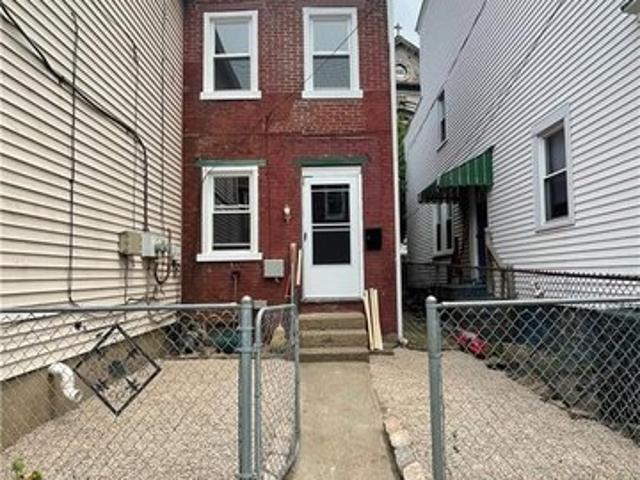 House for sale in Pittsburg, Pennsylvania