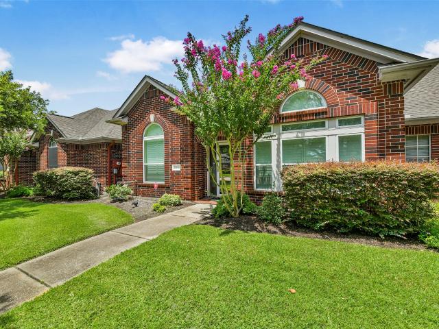 Townhouse for sale in Friendswood, Texas