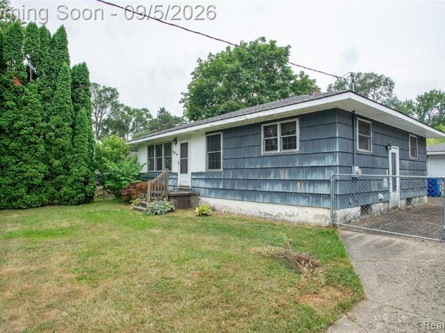 House for sale in Waterford, Michigan