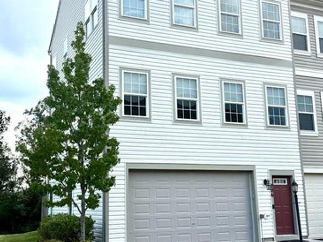 Townhouse for sale in Virginia