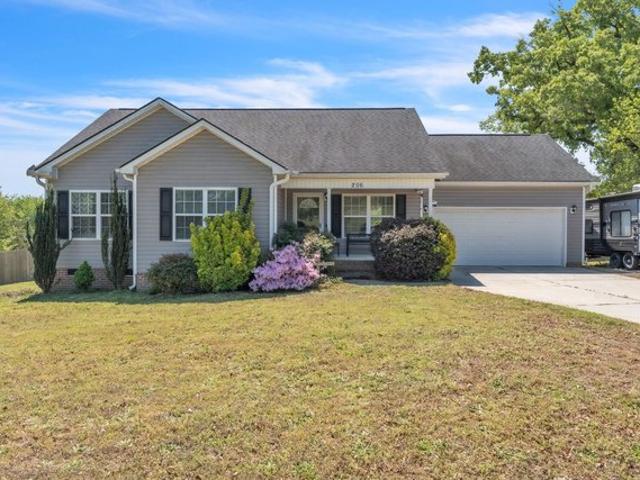 House for sale in Gray Court, South Carolina