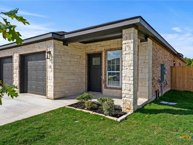 House for sale in Temple Bar Marina, Texas