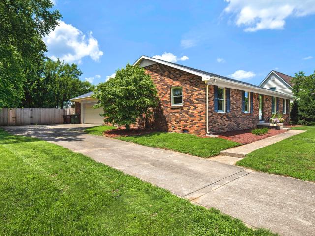 House for sale in Versailles, Kentucky