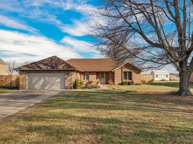 House for sale in Marionville, Missouri