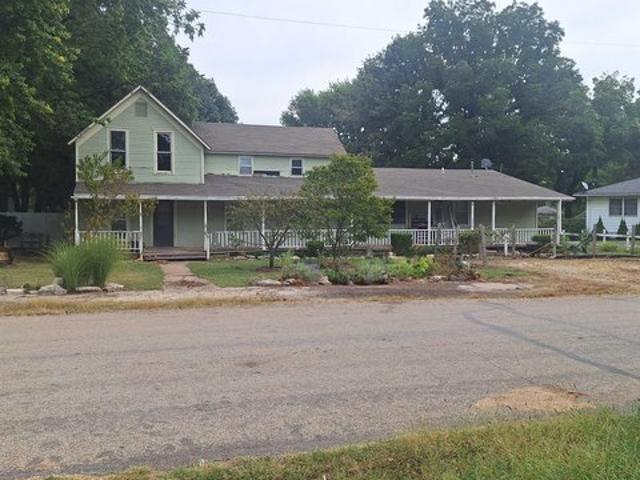 House for sale in Eskridge, Wabaunsee County