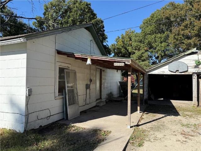 House for sale in S Coffeyville, Oklahoma