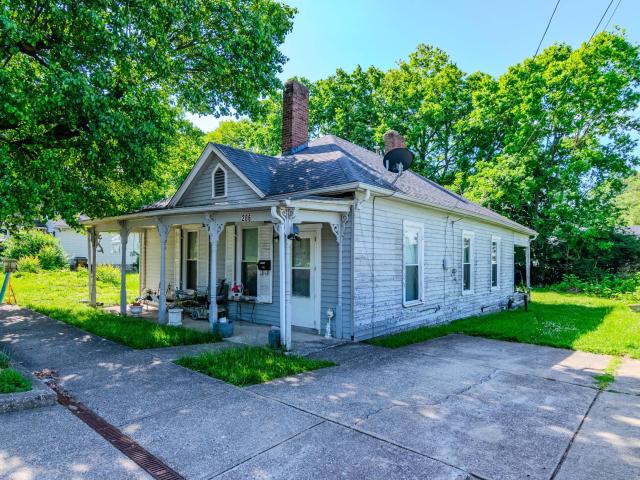 House for sale in Versailles, Kentucky