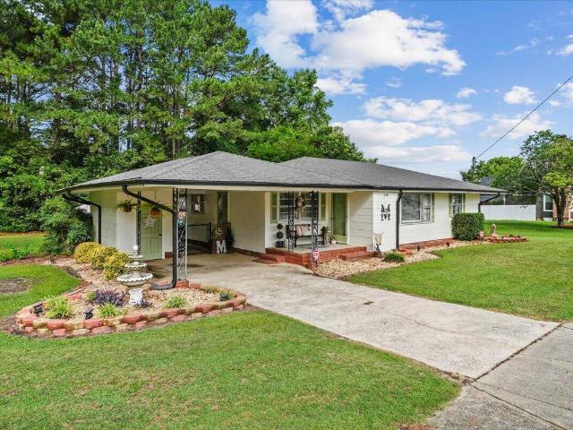 House for sale in Micro, North Carolina