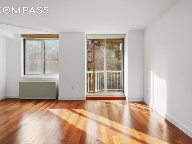 Condo for sale in Arverne, New York