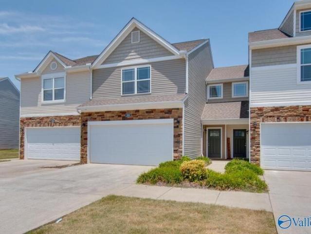 Townhouse for sale in Madison