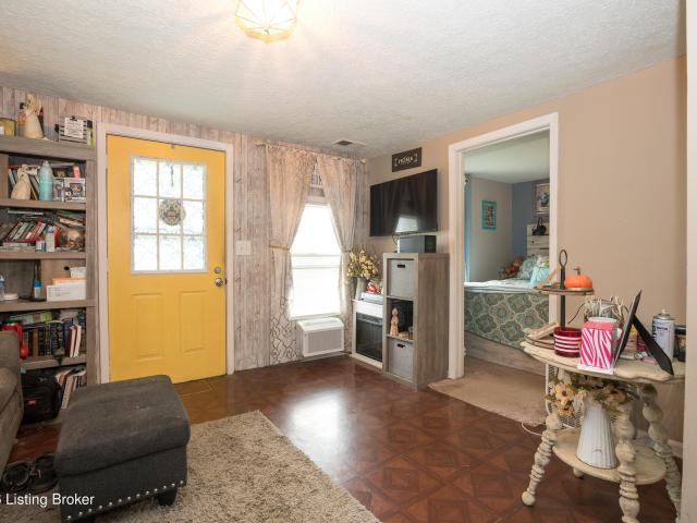 House for sale in Shepherdsville, Kentucky