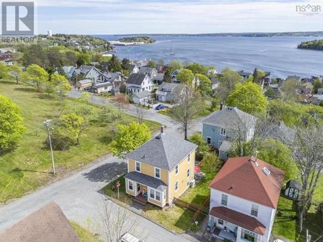 House for sale in Lunenburg, Nova Scotia