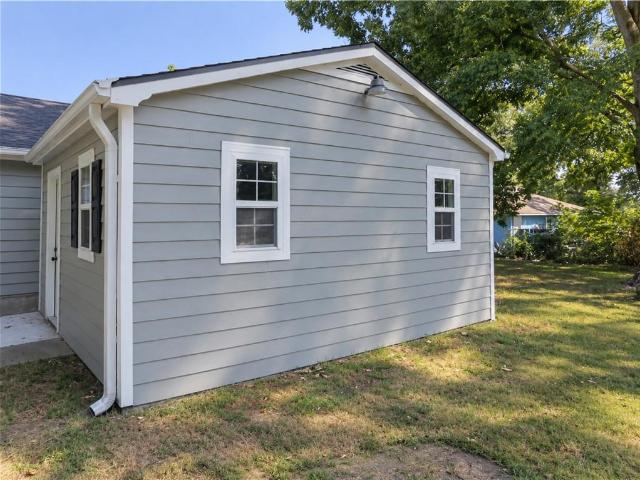 House for sale in Sweet Springs, Saline County