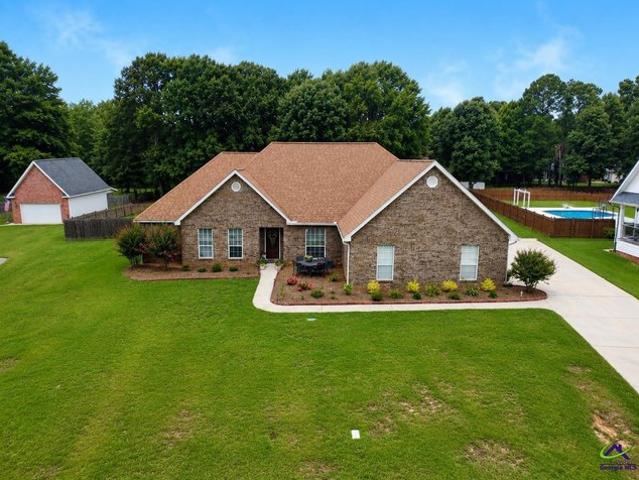 House for sale in Bonaire, Georgia
