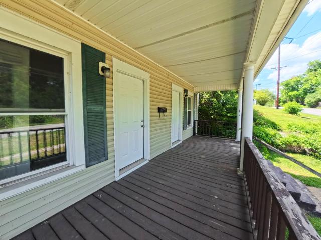 House for sale in Irvine, Kentucky