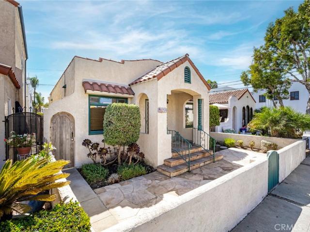 House for sale in Long Beach, California