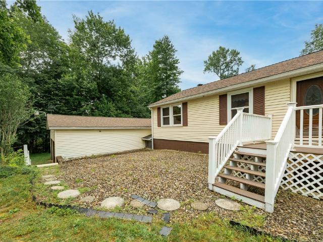 House for sale in Mercer, Pennsylvania