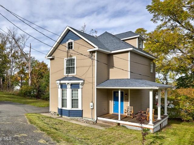 House for sale in Village of Altamont, Town of Guilderland