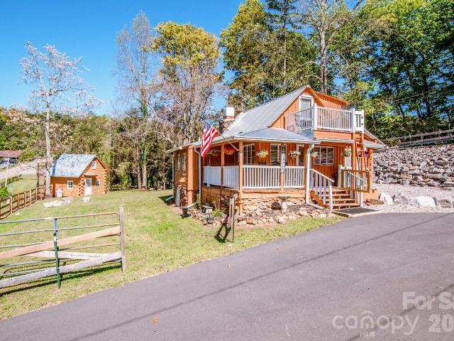 House for sale in Love Valley, Statesville