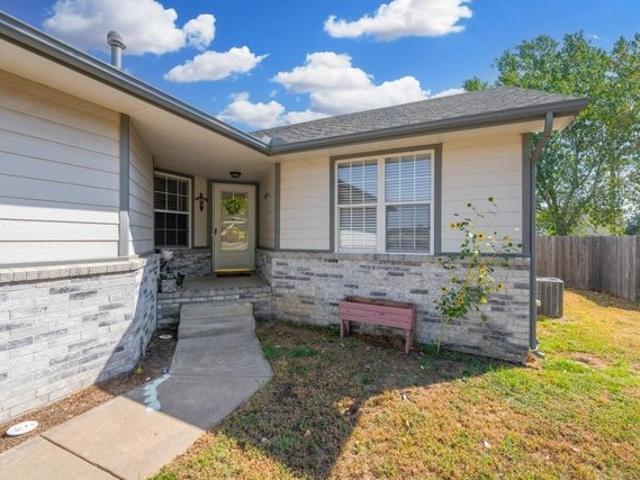 House for sale in Haysville, Sedgwick County