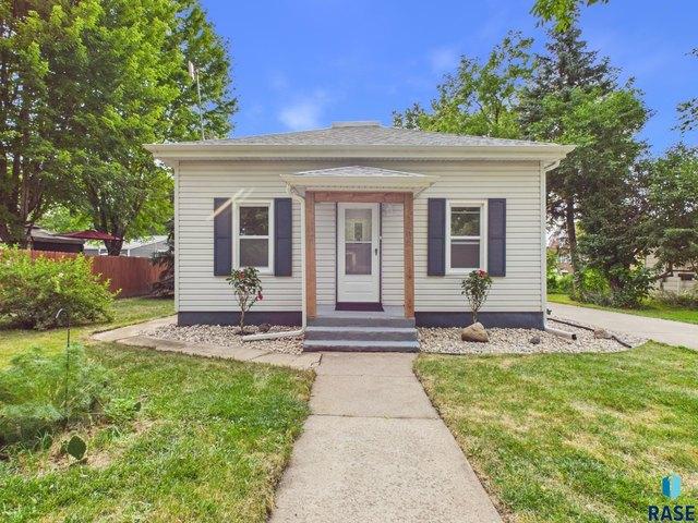 House for sale in Hartford, South Dakota
