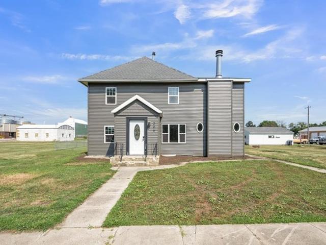 House for sale in Everly, Iowa