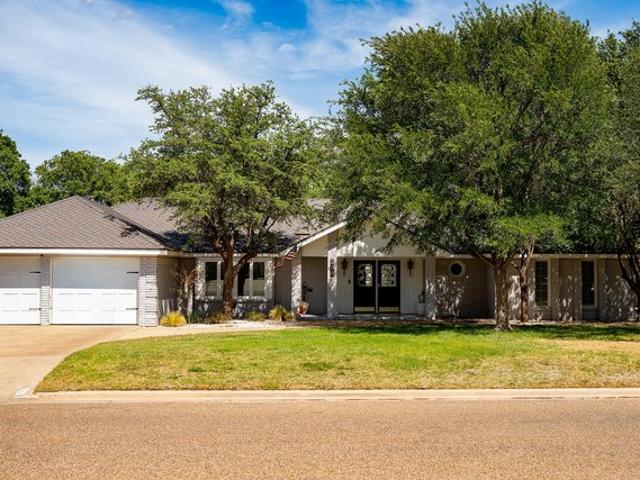 House for sale in Plainview, Texas