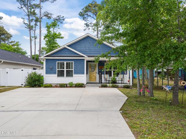 House for sale in Oak Island, North Carolina
