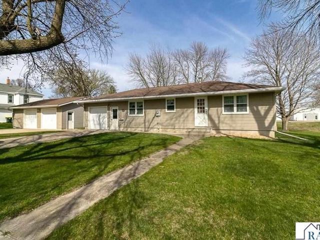 House for sale in Madelia, Minnesota