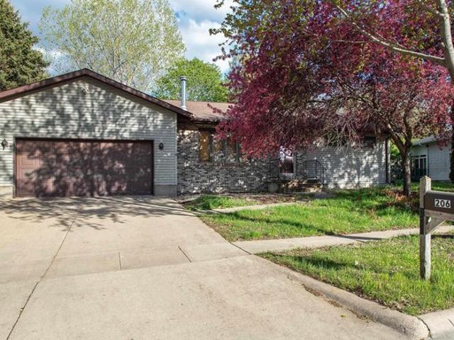 House for sale in Waverly, Iowa