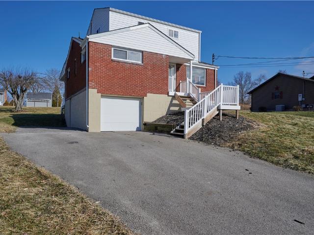 House for sale in Adrian, Pennsylvania
