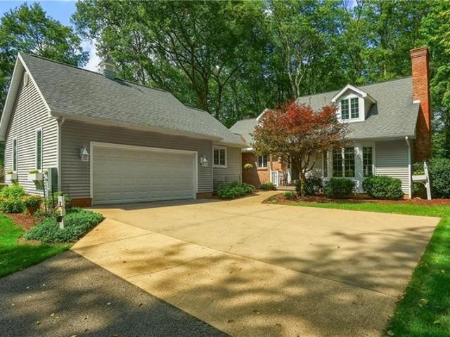 House for sale in Renfrew, Penn Township