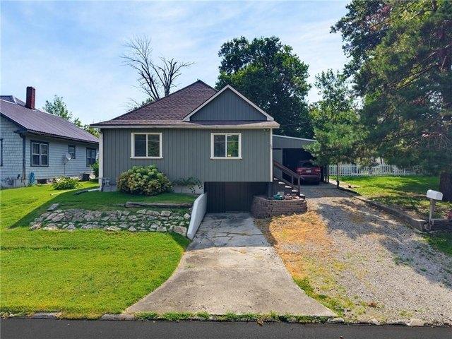 House for sale in Trenton, Grundy County