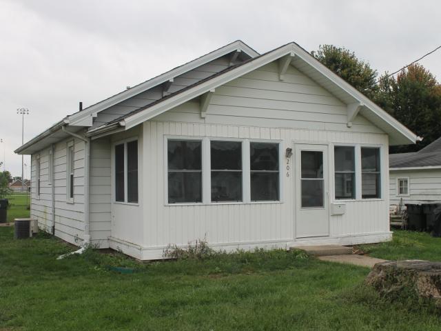 House for sale in Geneseo, Illinois