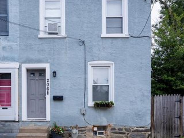 Townhouse for sale in Ardmore, Pennsylvania