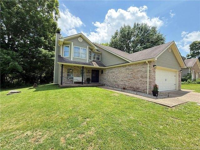 House for sale in Henryville, Indiana