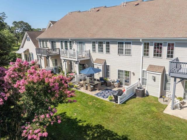 Townhouse for sale in Green Creek, New Jersey