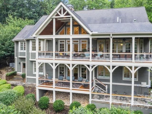House for sale in Hendersonville