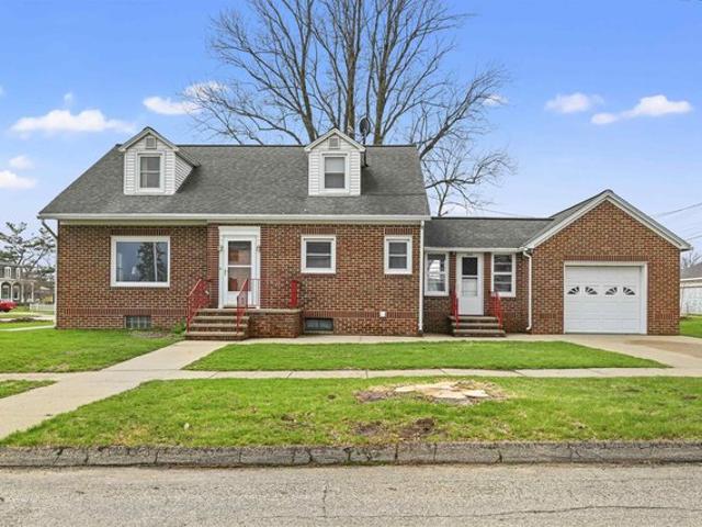 House for sale in Farley, Iowa